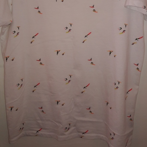 Old Navy Surfer t-shirt - Picture 2 of 5